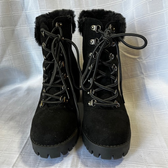 Top Moda Black Combat Style Chunky Heel Lace-Up Ankle Boots Faux Fur Women's 6.5 - Picture 5 of 11